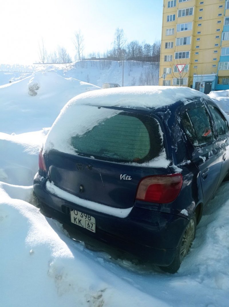 Toyota Vitz 2000 г